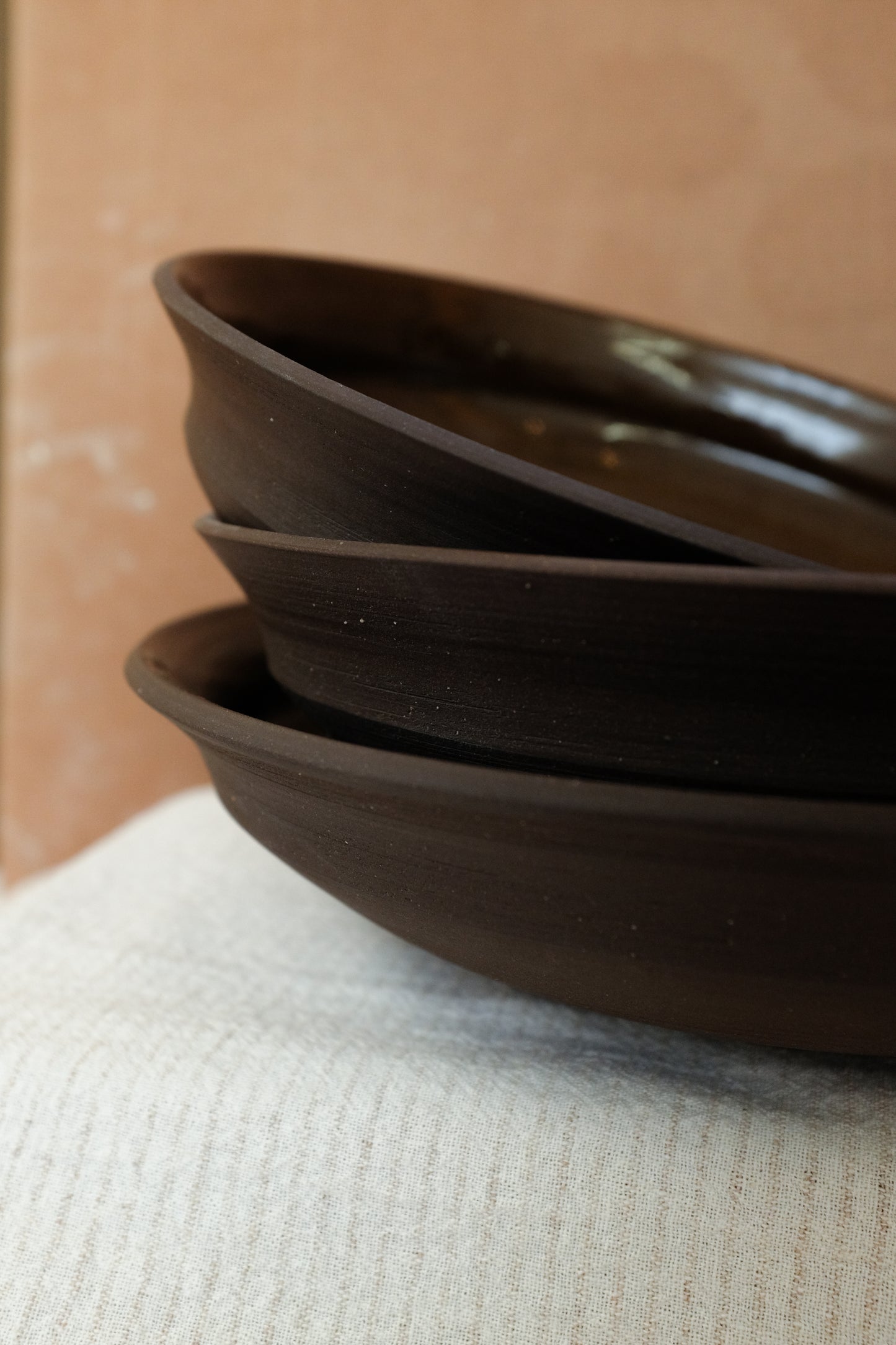 FRUIT BOWL/SERVING BOWL - 27cm