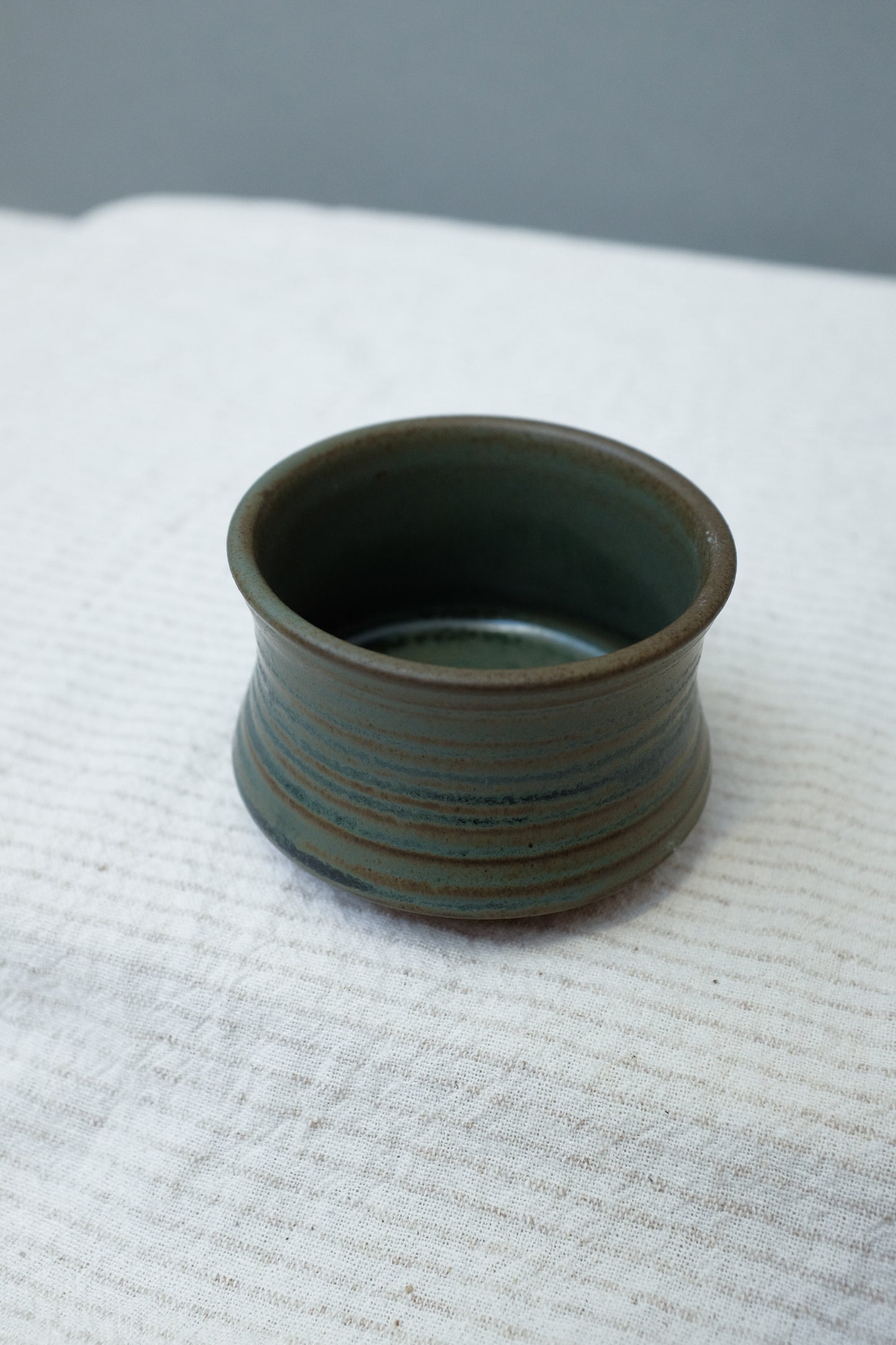 CURVED SMALL CUP - BLUE DRIP 01