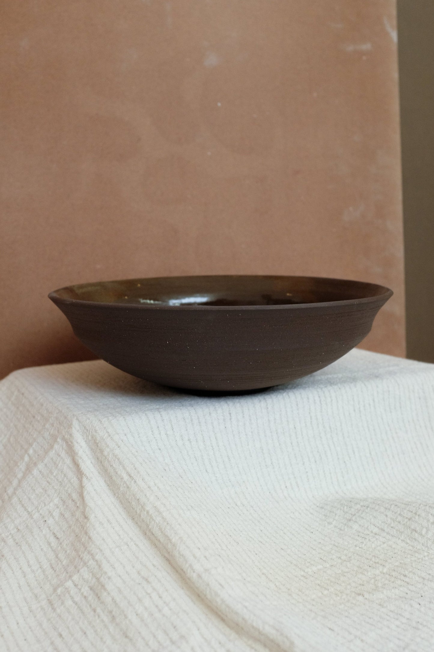 FRUIT BOWL/SERVING BOWL - 27cm